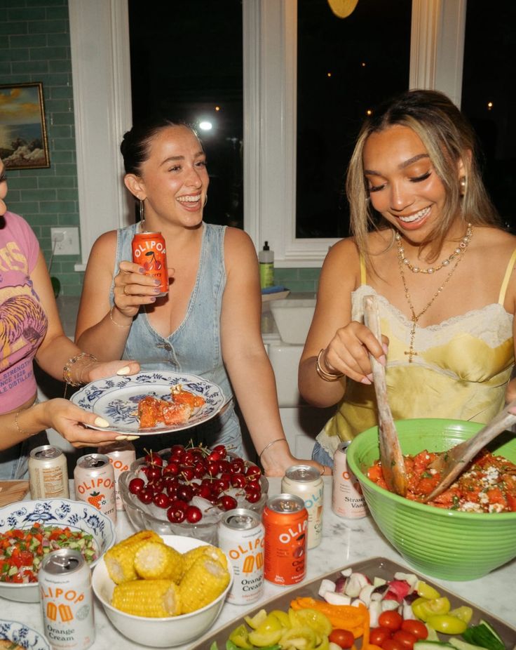 Salad roommates